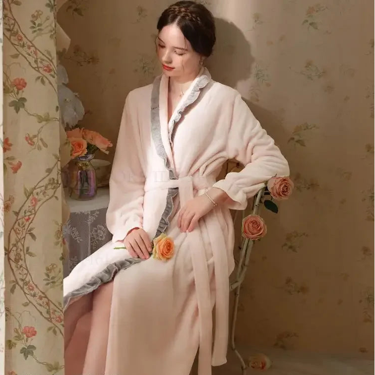 Elegant Pink Flannel Long Robe – Women’s French Court Style Winter Loungewear & Bathrobe